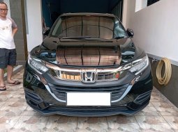  TDP (12JT) Honda HRV E SE 1.5 AT 2018 Hitam  2