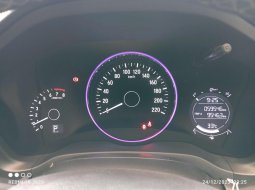  TDP (12JT) Honda HRV E SE 1.5 AT 2018 Hitam  6