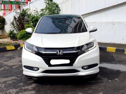 Honda HR-V 1.8L Prestige 2015 putih sunroof km39rban cash kredit proses bisa dibantu