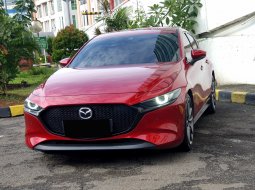 Mazda 3 Hatchback 2019 skyactive merah km31rban sunroof audiobose cash kredit proses bisa dibantu 2