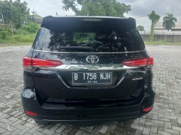 Toyota Fortuner 2.4 VRZ AT 2019 6