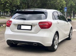 Mercedes-Benz A-Class A 200 2013 Putih 4