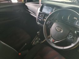 Toyota Yaris New GR Sport CVT 2022 Kuning Facelift 6