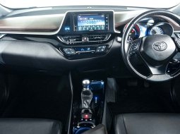JUAL Toyota C-HR Hybrid CVT 2020 Silver 8