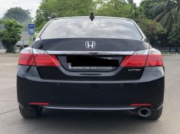 Honda Accord VTi-L 2013 Hitam Jual Cepat Siap Pakai..!!! 6