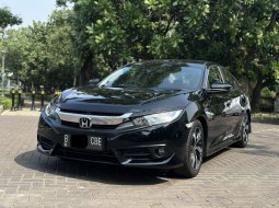 Honda Civic Turbo 1.5 Automatic 2017 Hitam Jual cepat siap pakai..!!! 2