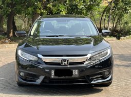 Honda Civic Turbo 1.5 Automatic 2017 Hitam Jual cepat siap pakai..!!! 3