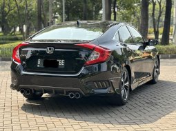 Honda Civic Turbo 1.5 Automatic 2017 Hitam Jual cepat siap pakai..!!! 5