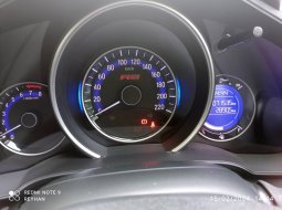  TDP (15JT) Honda JAZZ RS 1.5 MT 2016 Hitam  2