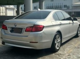 BMW 528i (F10) Luxury Sun Roof 3 TV Tangan Pertama Km 73 rb Rawatan Rutin atpm KREDIT TDP FLEKSIBEL 2