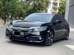 Jual Honda Civic Sedan Turbo AT Hitam 2017 Siap Pakai.. 2