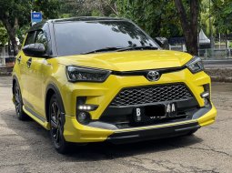 Jual Toyota Raize GR Sport AT kuning 2022 Siap Pakai..
