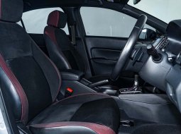 JUAL Honda City Hatchback RS CVT 2022 Silver 6
