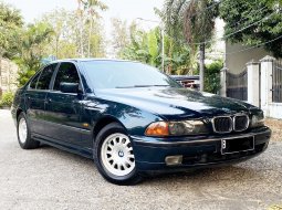 BMW 528i E39 Body Mulus Interior Rapi Head Unit Orsinil Electrical No Malfunction Pajak Off JAN 2024