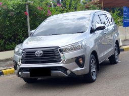 Toyota Kijang Innova 2.4G diesel matic 2022 silver cash kredit proses bisa dibantu 2