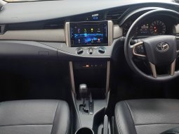 Toyota Kijang Innova 2.4G diesel matic 2022 silver cash kredit proses bisa dibantu 10