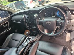 Toyota Fortuner 2.4 VRZ AT Tahun 2021 Kondisi mulus Terawat Istimewa 7