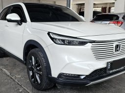 Honda HRV Special Edition A/T ( Matic Panoramic Sunroof ) 2022 Putih Km 19rban Mulus Siap Pakai 2