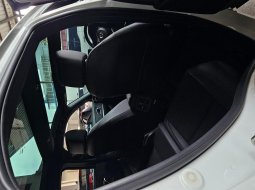 Honda HRV Special Edition A/T ( Matic Panoramic Sunroof ) 2022 Putih Km 19rban Mulus Siap Pakai 9