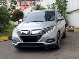 Honda HR-V 1.5 Spesical Edition 2018 Silver km60rban cash kredit proses bisa dibantu 3