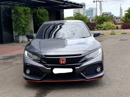 Honda Civic 1.5L Turbo 2017 hatchback km 15rban