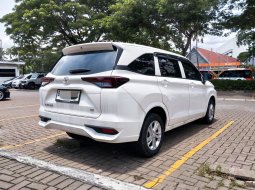 Toyota New Avanza 1.3E AT Matic 2023 Putih 14