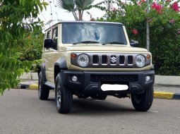 Suzuki Jimny AT 2023 ivory baru cash kredit bisa