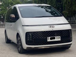 Jual Mobil Hyundai Staria Signature 9 2022 MPV Siap pakai…