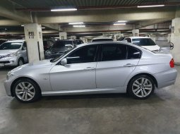 BMW 3 Series 320i e90 lci matic 2012 low km 9