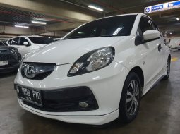 Honda Brio E Limited Edition Automatic 2016 gresss