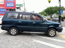Toyota Kijang LGX 2000 MPV  11
