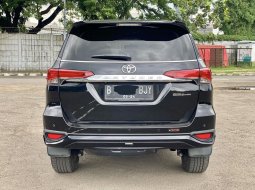 Toyota Fortuner TRD 2019 Hitam 3