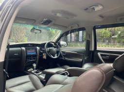 Toyota Fortuner TRD 2019 Hitam 8