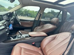 Promo jual mobil BMW X5 xDrive25d 2016 Putih 9