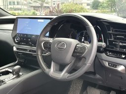 Lexus RX 350 2023 hybrid luxury abu km 5 ribuan cash kredit proses bisa dibantu 10