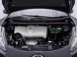 2016 Toyota SIENTA V 1.5 16