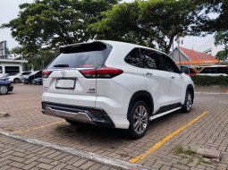 Toyota Kijang Innova Zenix Hybrid TSS Modelista at 2022 6