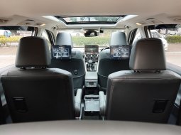 Toyota Kijang Innova Zenix Hybrid TSS Modelista at 2022 9