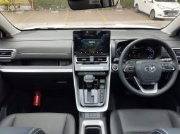Toyota Kijang Innova Zenix Hybrid TSS Modelista at 2022 11