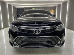 Toyota Camry V 2015 Hitam 1
