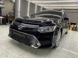 Toyota Camry V 2015 Hitam 2
