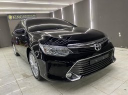 Toyota Camry V 2015 Hitam 3