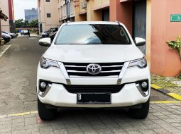 Toyota Fortuner 2.4 VRZ AT 2018 km 48rb diesel bs TT om