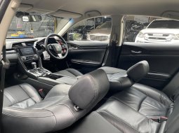 Honda Civic 1.5L Sedan Turbo 2017 Hitam 7