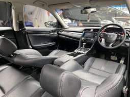 Honda Civic 1.5L Sedan Turbo 2017 Hitam 8