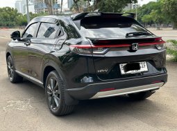 Promo jual mobil Honda HR-V 1.5L S 2023 Hitam 3