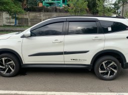 Rush TRD Sportivo Matic 2018 - Mobil Bekas Bergaransi 7G+ - B2067UKO 8