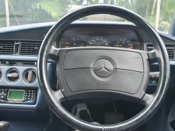 Mercedes-Benz 190E 1990 abu metalik km104rban 12