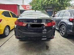 Honda City E AT ( Matic ) 2016 Hitam Km 111rban An PT plat jakarta barat 6