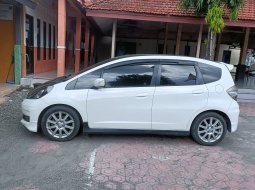 Honda Jazz RS 2013 Putih 6